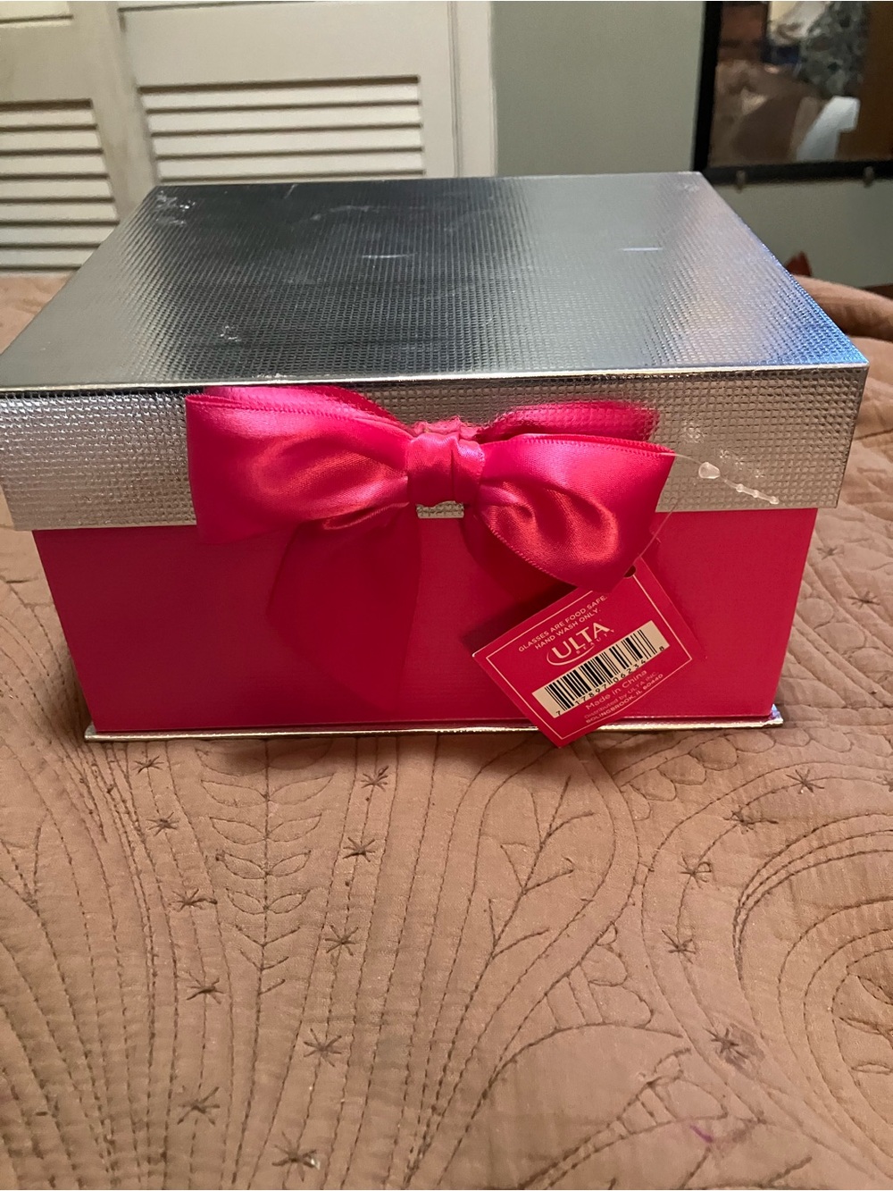 NIB Ulta Beauty Hot Pink Gift Box with Drink Glasses and Coaster Set
